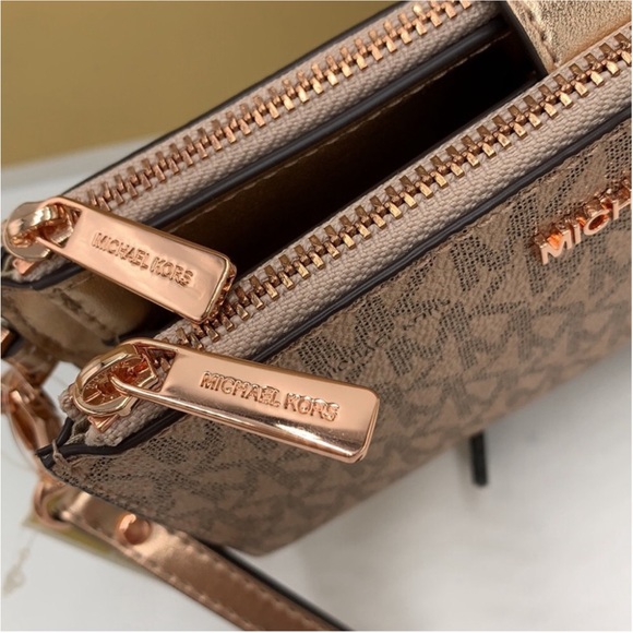Michael Kors Jet Set Travel Double Zip Wristlet In Rose Gold - Picture 5 of 10